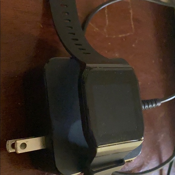 Smart Watch - Picture 3 of 4